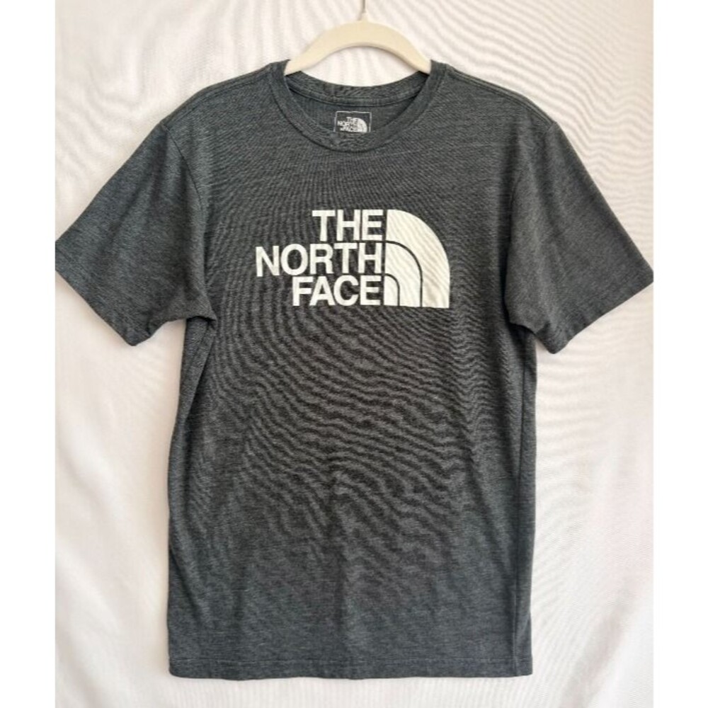 The North Face Half Dome Tri-Blend Slim Fit Tee S